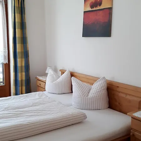 Brunnerhof * 스트라센