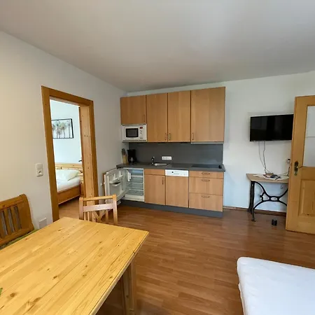 Brunnerhof 스트라센