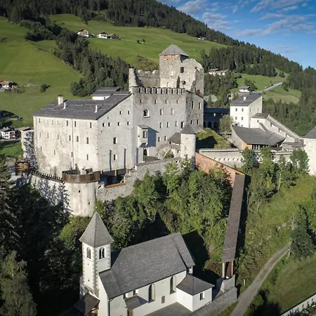 Apartment Brunnerhof Strassen
